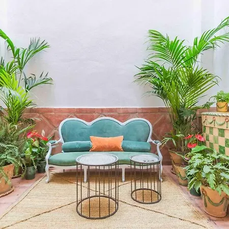 Penthouse & Private Rooftop In The Heart Of By Rems