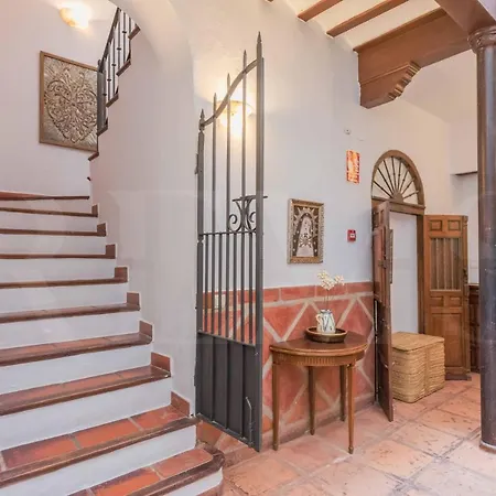 Apartment Penthouse & Private Rooftop In The Heart Of By Rems Malaga