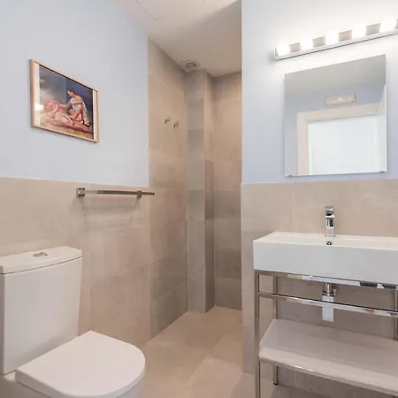 Apartment Penthouse & Private Rooftop In The Heart Of By Rems