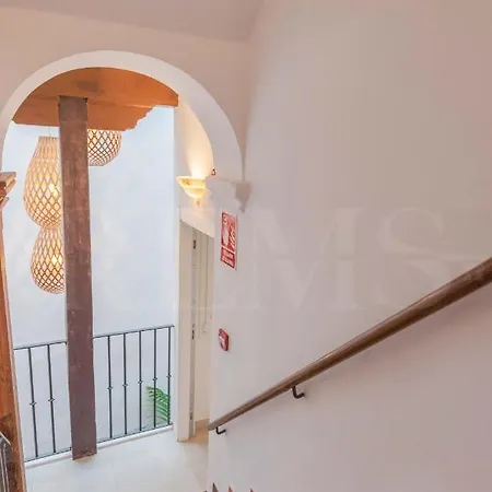 Apartment Penthouse & Private Rooftop In The Heart Of By Rems Malaga