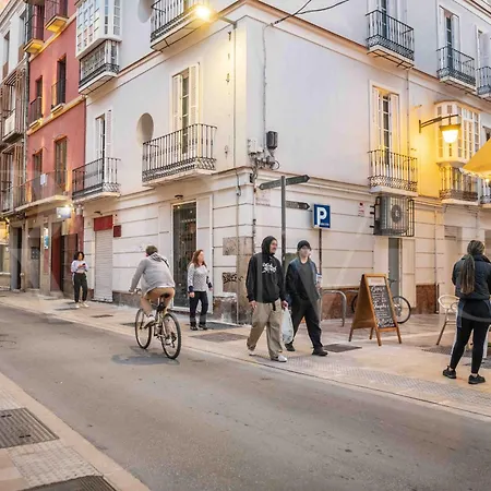 Penthouse & Private Rooftop In The Heart Of By Rems Apartment Malaga