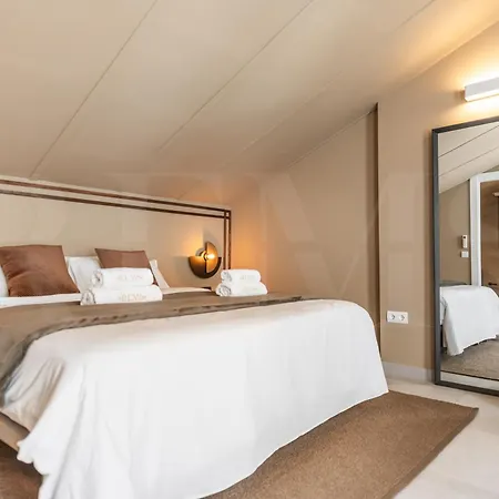Penthouse & Private Rooftop In The Heart Of By Rems Apartamento *