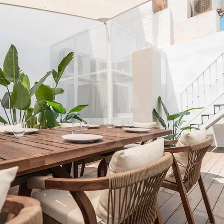 شقة Penthouse & Private Rooftop In The Heart Of By Rems *