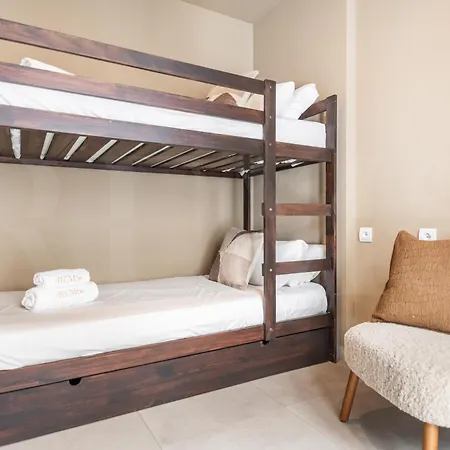 Penthouse & Private Rooftop In The Heart Of By Rems